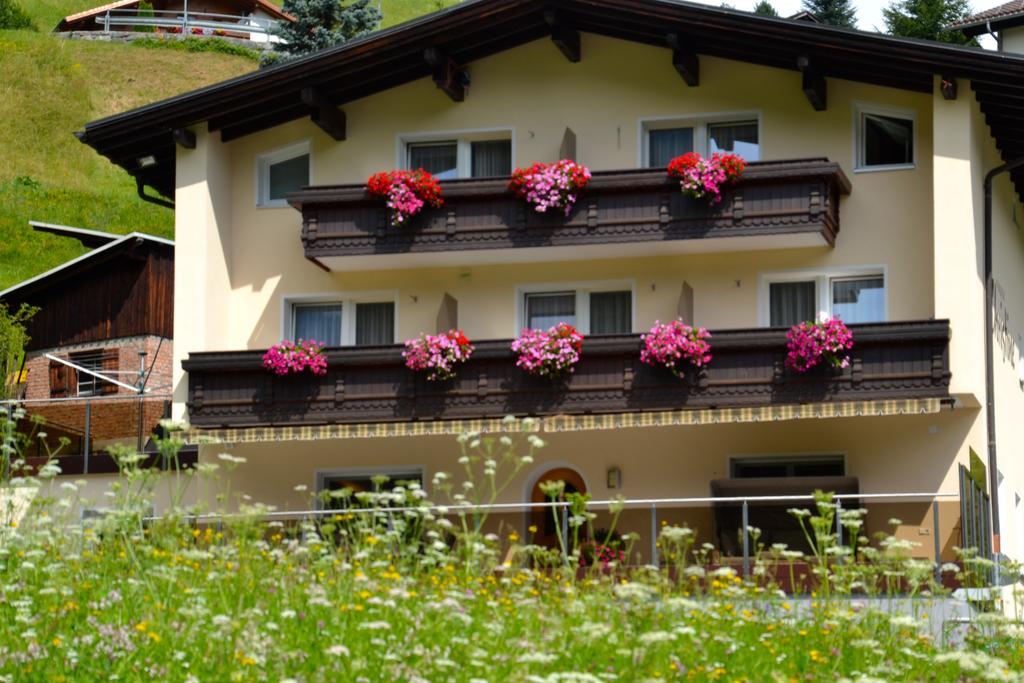 Pension Christine Gaschurn Exterior foto